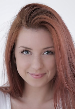 300px x 436px - Teen Face Pics - Naked Teen Porn